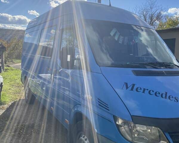 Синій Мерседес Sprinter, об'ємом двигуна 2.15 л та пробігом 244 тис. км за 8888 $, фото 10 на Automoto.ua