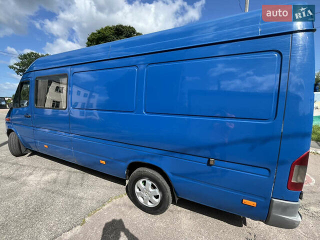 Синий Мерседес Sprinter, объемом двигателя 2.69 л и пробегом 450 тыс. км за 7777 $, фото 12 на Automoto.ua