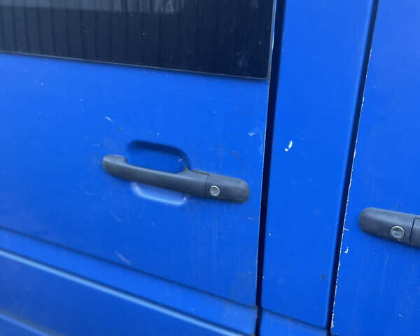 Синій Мерседес Sprinter, об'ємом двигуна 2.15 л та пробігом 805 тис. км за 6000 $, фото 21 на Automoto.ua