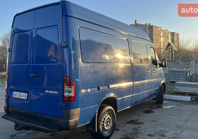 Синій Мерседес Sprinter, об'ємом двигуна 2.15 л та пробігом 430 тис. км за 13000 $, фото 7 на Automoto.ua