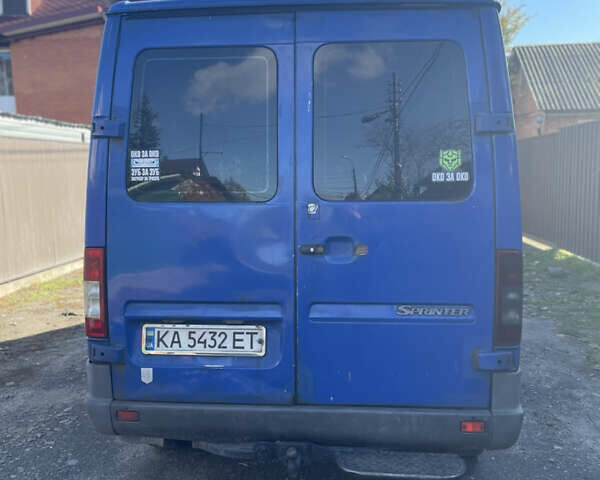 Синій Мерседес Sprinter, об'ємом двигуна 2.15 л та пробігом 805 тис. км за 6000 $, фото 5 на Automoto.ua