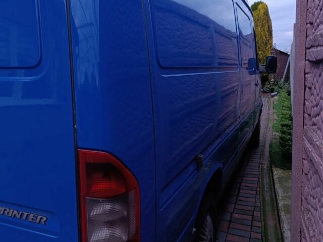 Синій Мерседес Sprinter, об'ємом двигуна 2.2 л та пробігом 320 тис. км за 10000 $, фото 3 на Automoto.ua