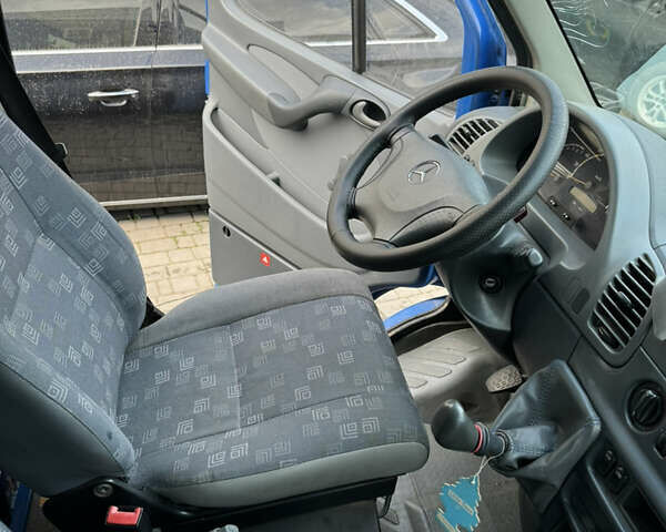 Синій Мерседес Sprinter, об'ємом двигуна 2.15 л та пробігом 625 тис. км за 8500 $, фото 19 на Automoto.ua