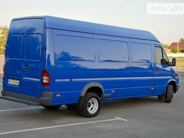 Синий Мерседес Sprinter, объемом двигателя 2.2 л и пробегом 300 тыс. км за 12800 $, фото 17 на Automoto.ua