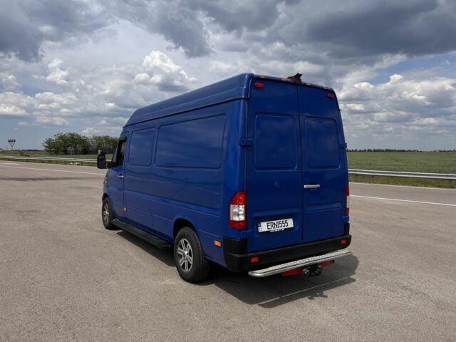 Синій Мерседес Sprinter, об'ємом двигуна 2.2 л та пробігом 560 тис. км за 10000 $, фото 2 на Automoto.ua