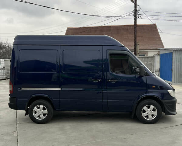 Синій Мерседес Sprinter, об'ємом двигуна 2.15 л та пробігом 540 тис. км за 8000 $, фото 6 на Automoto.ua