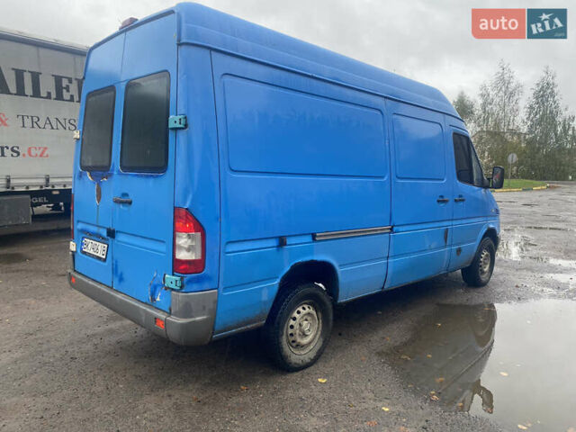Синій Мерседес Sprinter, об'ємом двигуна 2.2 л та пробігом 670 тис. км за 5500 $, фото 3 на Automoto.ua