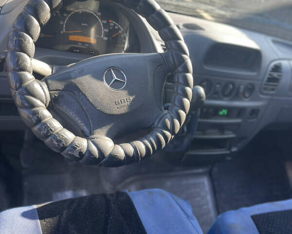 Синій Мерседес Sprinter, об'ємом двигуна 2.15 л та пробігом 805 тис. км за 6000 $, фото 16 на Automoto.ua
