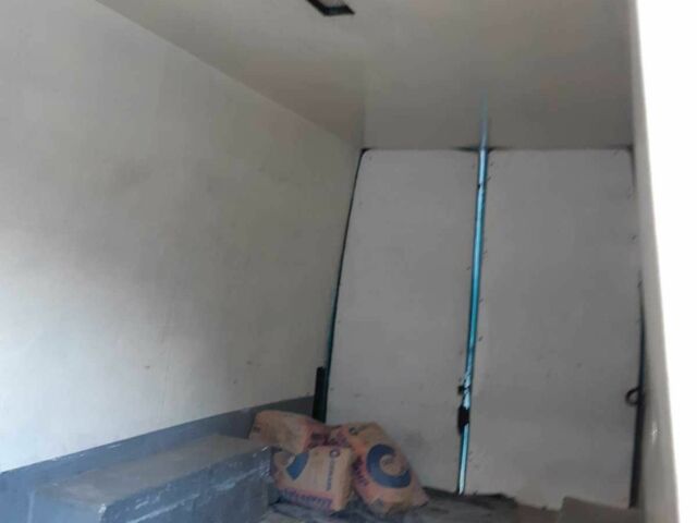 Синий Мерседес Sprinter, объемом двигателя 2.1 л и пробегом 200 тыс. км за 6500 $, фото 8 на Automoto.ua