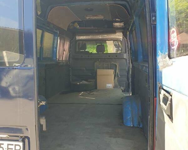 Синий Мерседес Sprinter, объемом двигателя 2.2 л и пробегом 8 тыс. км за 8400 $, фото 12 на Automoto.ua