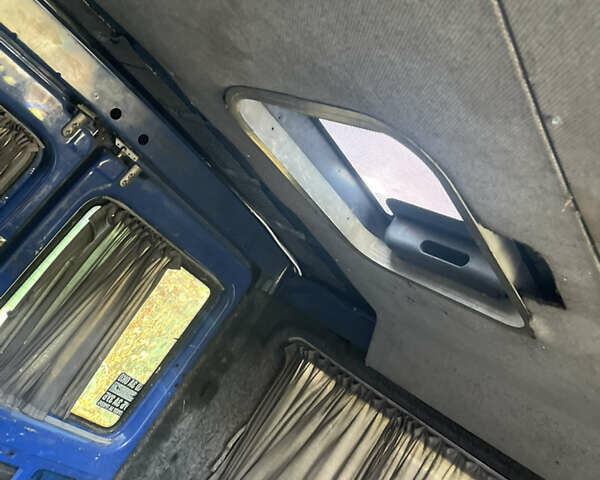 Синій Мерседес Sprinter, об'ємом двигуна 2.15 л та пробігом 805 тис. км за 6000 $, фото 31 на Automoto.ua