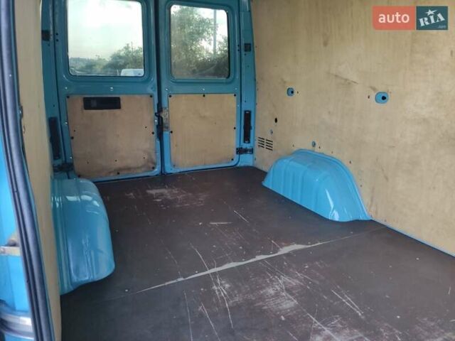 Синий Мерседес Sprinter, объемом двигателя 0 л и пробегом 227 тыс. км за 18700 $, фото 23 на Automoto.ua