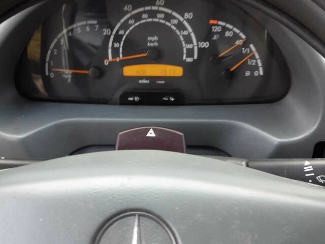 Синий Мерседес Sprinter, объемом двигателя 2.1 л и пробегом 200 тыс. км за 6500 $, фото 4 на Automoto.ua