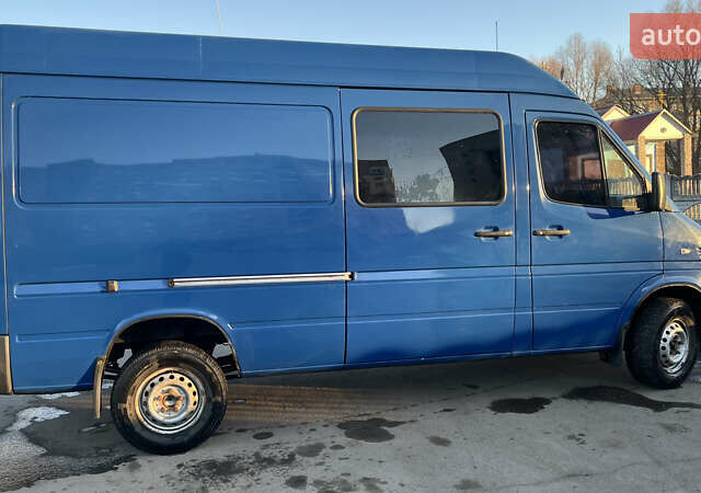 Синій Мерседес Sprinter, об'ємом двигуна 2.15 л та пробігом 430 тис. км за 13000 $, фото 8 на Automoto.ua