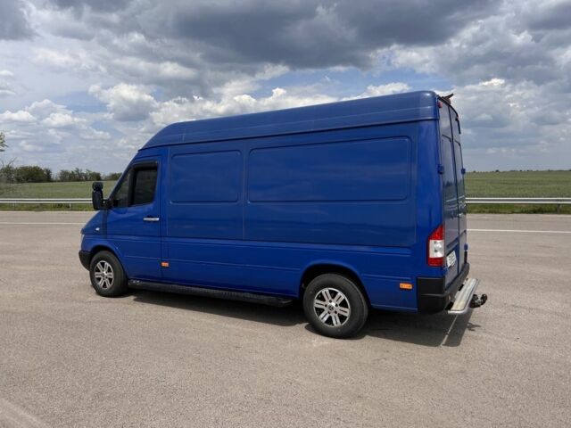 Синій Мерседес Sprinter, об'ємом двигуна 2.2 л та пробігом 560 тис. км за 10000 $, фото 1 на Automoto.ua