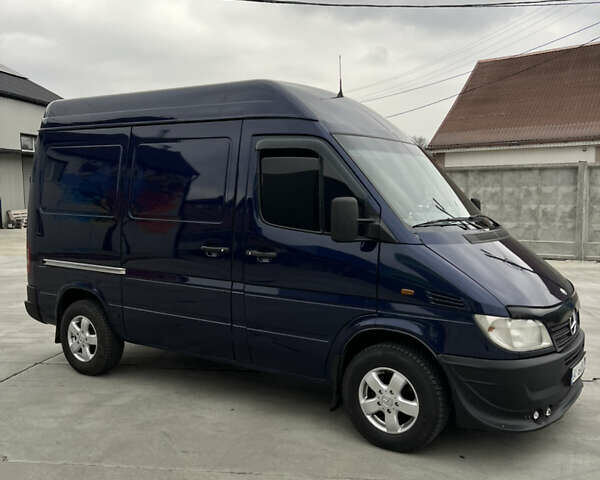 Синій Мерседес Sprinter, об'ємом двигуна 2.15 л та пробігом 540 тис. км за 8000 $, фото 5 на Automoto.ua