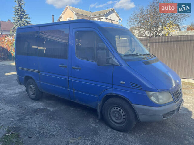 Синій Мерседес Sprinter, об'ємом двигуна 2.15 л та пробігом 805 тис. км за 6000 $, фото 2 на Automoto.ua