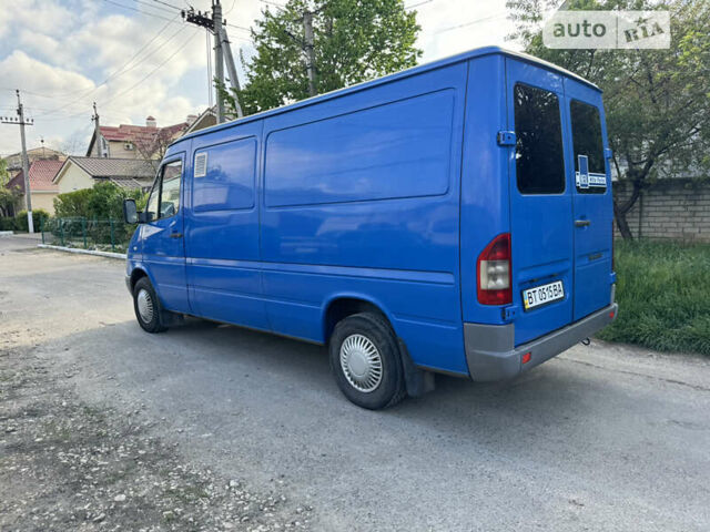 Синій Мерседес Sprinter, об'ємом двигуна 2.15 л та пробігом 625 тис. км за 8500 $, фото 3 на Automoto.ua