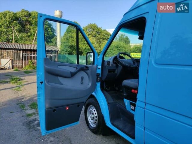Синий Мерседес Sprinter, объемом двигателя 0 л и пробегом 227 тыс. км за 18700 $, фото 9 на Automoto.ua