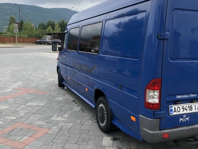 Синий Мерседес Sprinter, объемом двигателя 2.1 л и пробегом 500 тыс. км за 7800 $, фото 6 на Automoto.ua