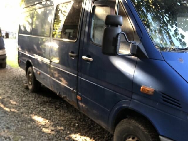 Синий Мерседес Sprinter, объемом двигателя 0 л и пробегом 1 тыс. км за 8000 $, фото 12 на Automoto.ua