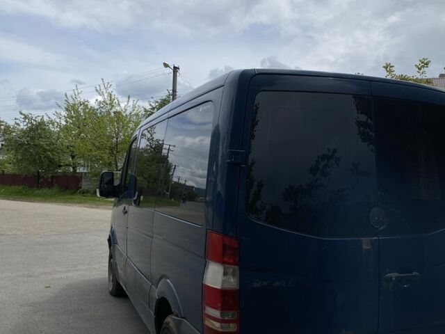 Синий Мерседес Sprinter, объемом двигателя 2.1 л и пробегом 457 тыс. км за 6400 $, фото 3 на Automoto.ua