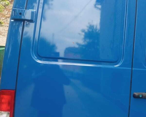 Синий Мерседес Sprinter, объемом двигателя 2.69 л и пробегом 549 тыс. км за 20000 $, фото 3 на Automoto.ua