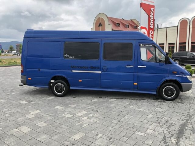 Синий Мерседес Sprinter, объемом двигателя 2.1 л и пробегом 500 тыс. км за 7800 $, фото 3 на Automoto.ua