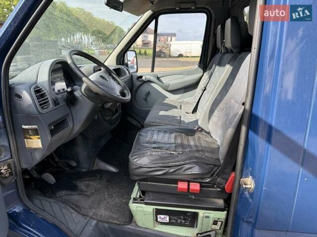 Синий Мерседес Sprinter, объемом двигателя 2.7 л и пробегом 228 тыс. км за 18500 $, фото 4 на Automoto.ua