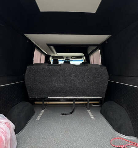 Синий Мерседес Sprinter, объемом двигателя 2.15 л и пробегом 200 тыс. км за 13200 $, фото 6 на Automoto.ua