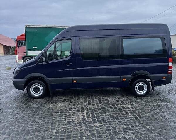 Синій Мерседес Sprinter, об'ємом двигуна 2.15 л та пробігом 400 тис. км за 12000 $, фото 7 на Automoto.ua