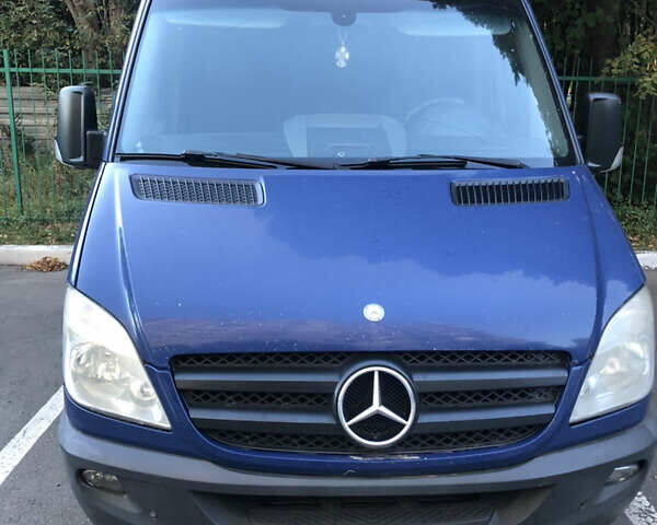 Синій Мерседес Sprinter, об'ємом двигуна 2.15 л та пробігом 550 тис. км за 9500 $, фото 1 на Automoto.ua
