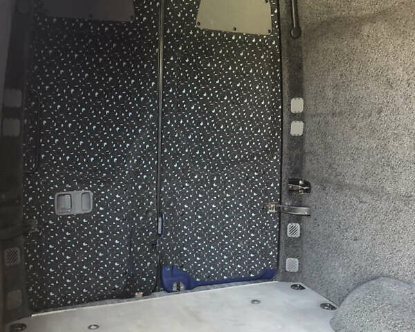 Синій Мерседес Sprinter, об'ємом двигуна 2.15 л та пробігом 550 тис. км за 9500 $, фото 6 на Automoto.ua