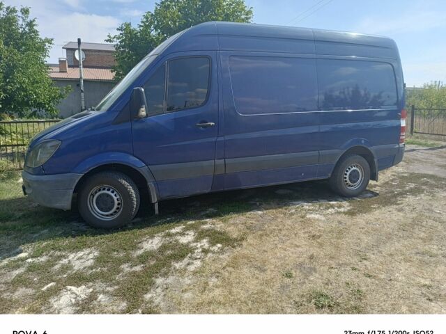 Синій Мерседес Sprinter, об'ємом двигуна 2.1 л та пробігом 610 тис. км за 8000 $, фото 1 на Automoto.ua