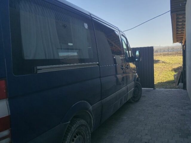 Синий Мерседес Sprinter, объемом двигателя 2 л и пробегом 220 тыс. км за 10000 $, фото 2 на Automoto.ua