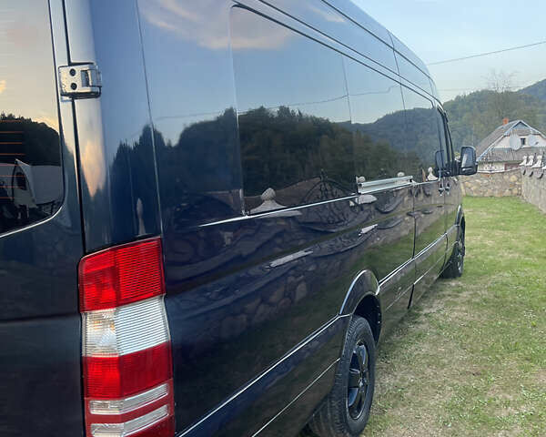 Синій Мерседес Sprinter, об'ємом двигуна 2.99 л та пробігом 336 тис. км за 20500 $, фото 4 на Automoto.ua