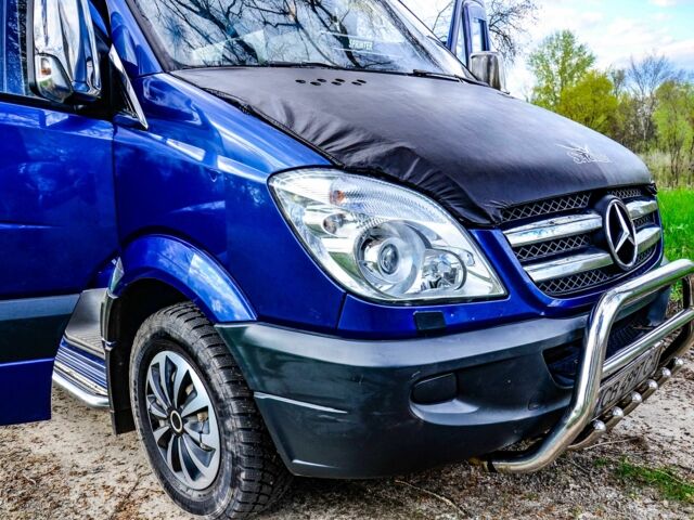 Синий Мерседес Sprinter, объемом двигателя 3 л и пробегом 350 тыс. км за 19000 $, фото 2 на Automoto.ua
