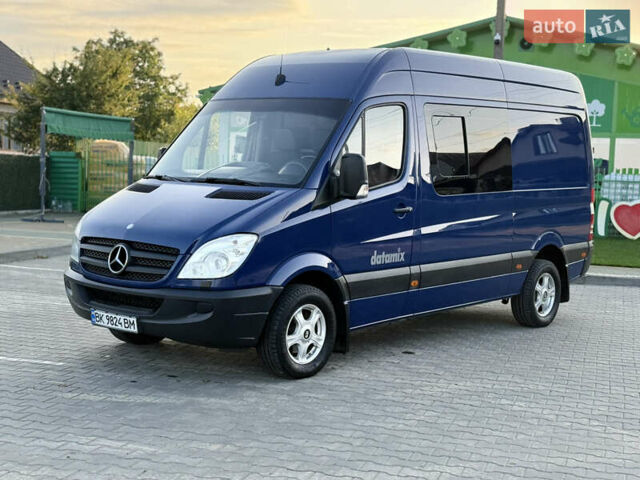 Синій Мерседес Sprinter, об'ємом двигуна 2.99 л та пробігом 315 тис. км за 14500 $, фото 10 на Automoto.ua