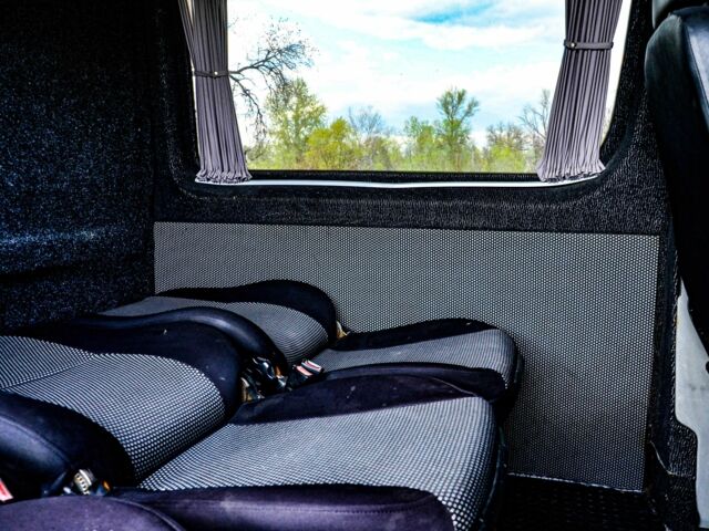 Синій Мерседес Sprinter, об'ємом двигуна 3 л та пробігом 332 тис. км за 17500 $, фото 12 на Automoto.ua