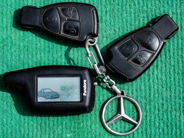 Синій Мерседес Sprinter, об'ємом двигуна 3 л та пробігом 332 тис. км за 19000 $, фото 23 на Automoto.ua