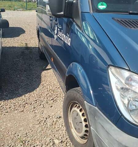 Синий Мерседес Sprinter, объемом двигателя 2.15 л и пробегом 432 тыс. км за 10770 $, фото 8 на Automoto.ua
