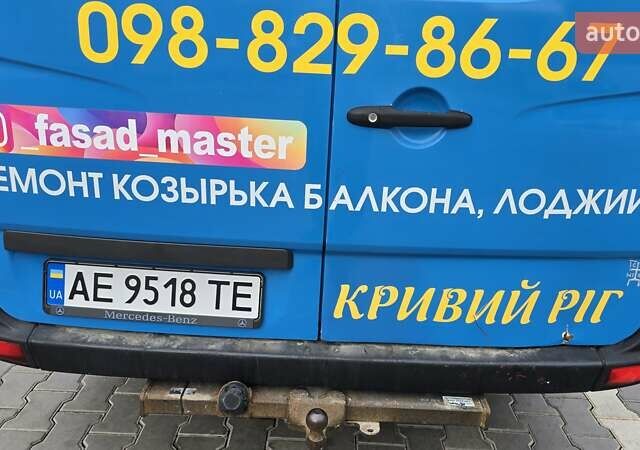 Синий Мерседес Sprinter, объемом двигателя 2.15 л и пробегом 290 тыс. км за 11850 $, фото 9 на Automoto.ua