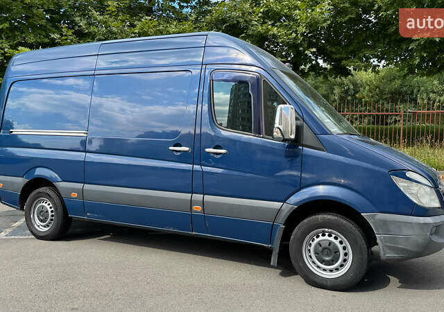 Синій Мерседес Sprinter, об'ємом двигуна 2.14 л та пробігом 471 тис. км за 10000 $, фото 4 на Automoto.ua