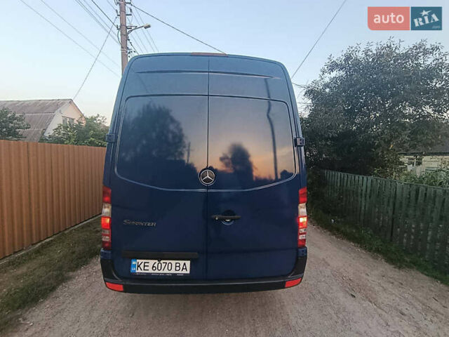 Синій Мерседес Sprinter, об'ємом двигуна 2.14 л та пробігом 407 тис. км за 12000 $, фото 2 на Automoto.ua