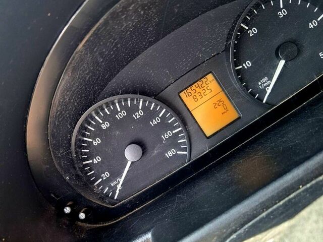Синій Мерседес Sprinter, об'ємом двигуна 2.1 л та пробігом 165 тис. км за 10000 $, фото 5 на Automoto.ua