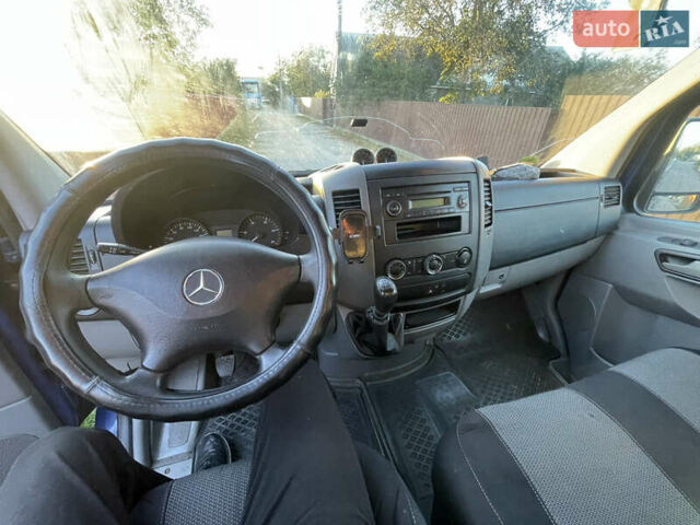 Синій Мерседес Sprinter, об'ємом двигуна 2.14 л та пробігом 407 тис. км за 12000 $, фото 7 на Automoto.ua