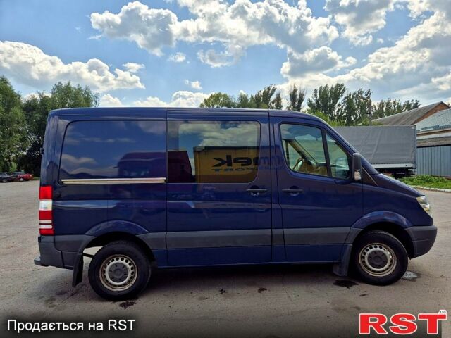 Синій Мерседес Sprinter, об'ємом двигуна 2.1 л та пробігом 165 тис. км за 10000 $, фото 1 на Automoto.ua