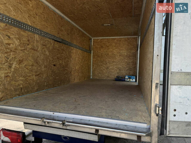 Синий Мерседес Sprinter, объемом двигателя 2.99 л и пробегом 1 тыс. км за 21000 $, фото 7 на Automoto.ua