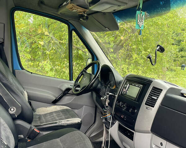 Синій Мерседес Sprinter, об'ємом двигуна 2.14 л та пробігом 150 тис. км за 15900 $, фото 16 на Automoto.ua
