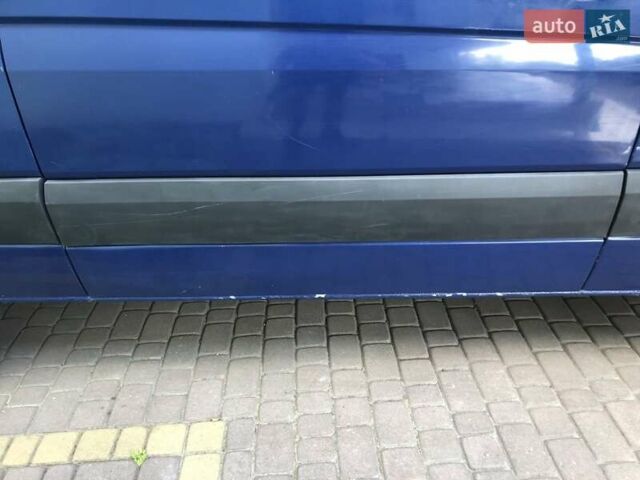 Синий Мерседес Sprinter, объемом двигателя 2.14 л и пробегом 300 тыс. км за 13500 $, фото 1 на Automoto.ua